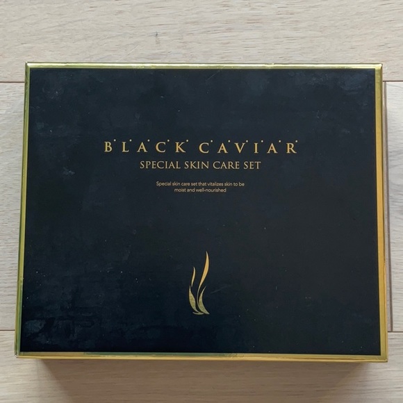 [AHC] Black Caviar Special Skincare Set main image 1